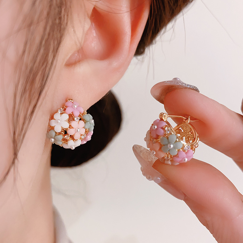 Gardening Tools Girls - Anting-anting bunga kelopak berlian imitasi merah